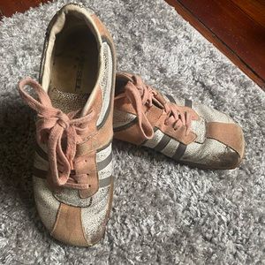 Diesel Sneakers US size 8 distressed crackle leather in Pink